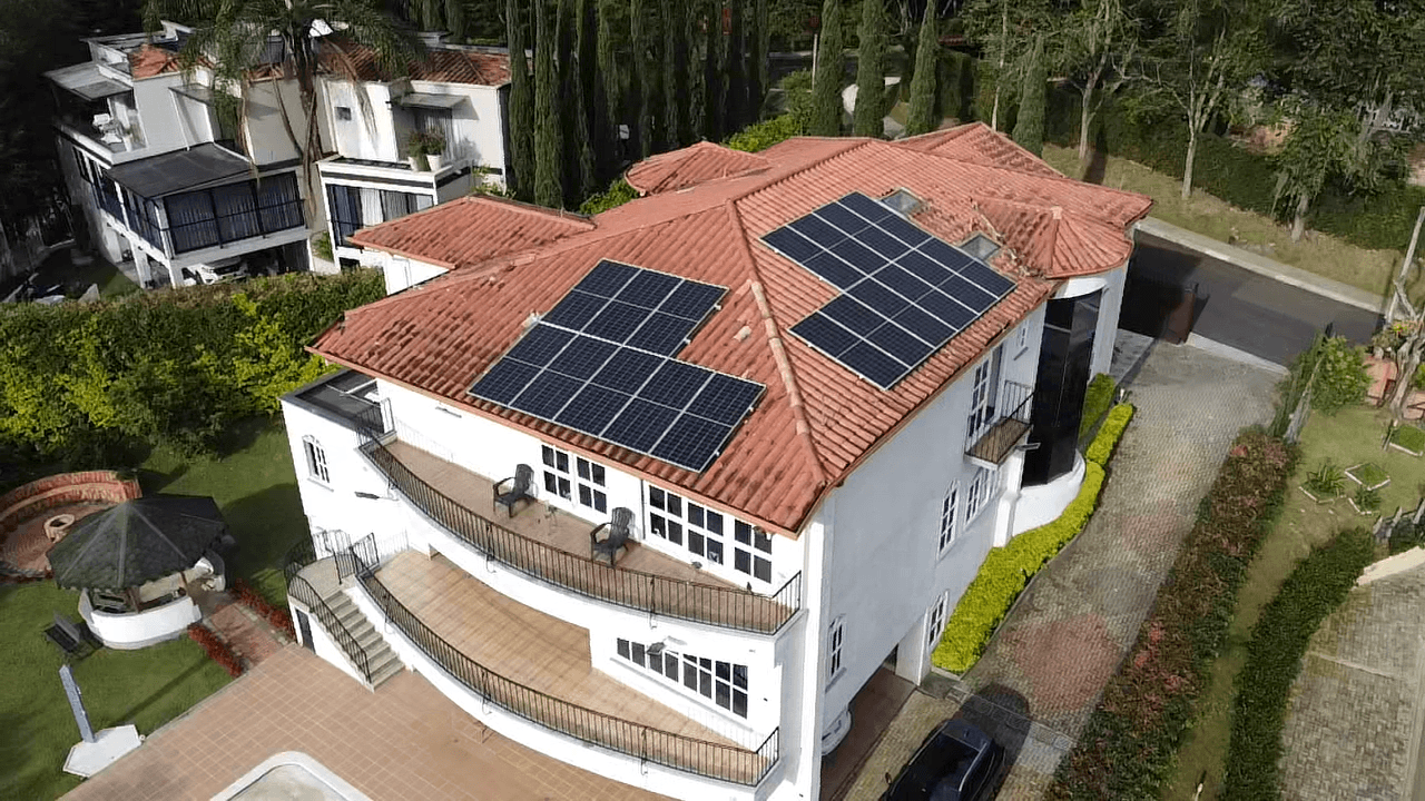 Sistema Solar Residencial en El Escobero, Antioquia